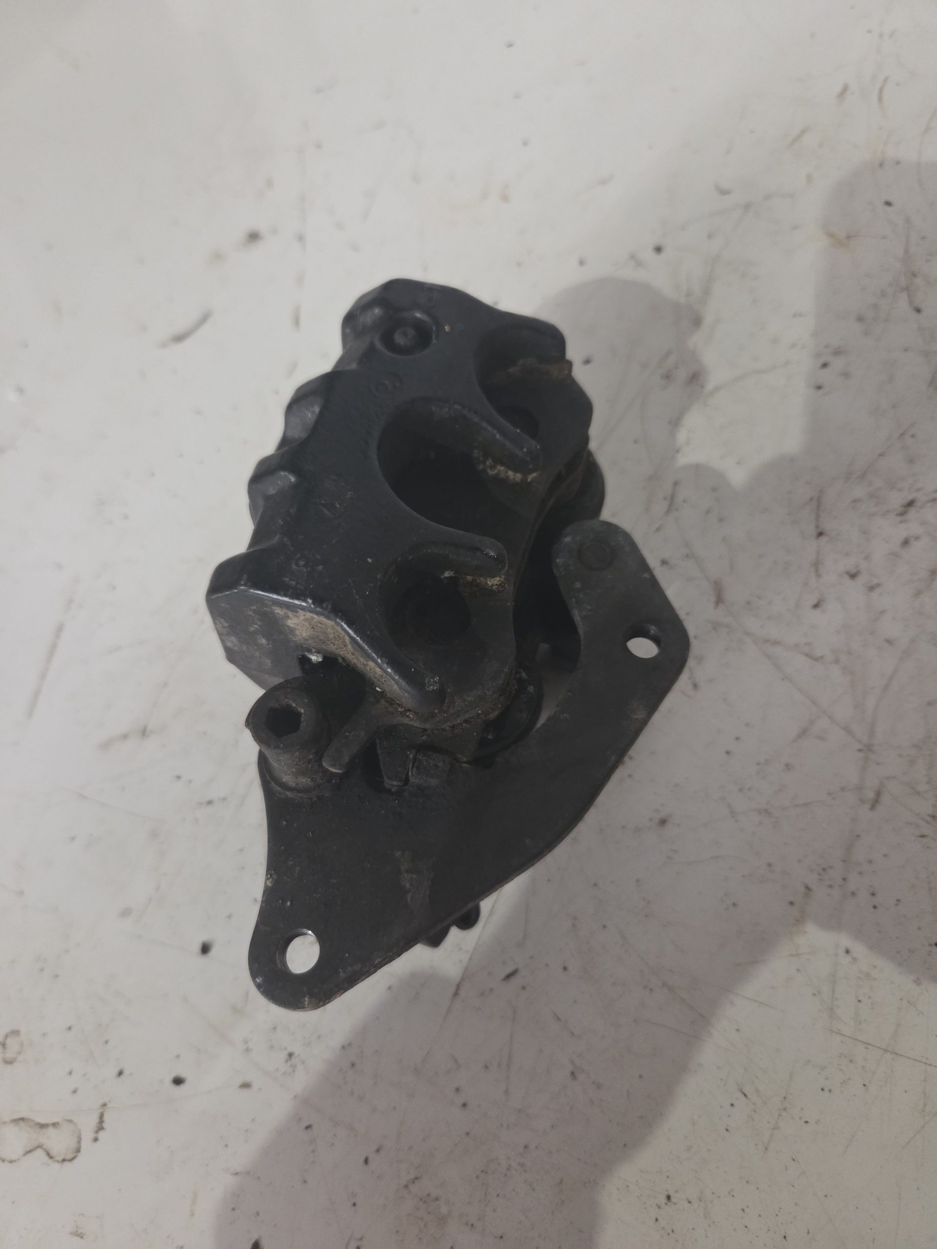 Honda CBF 2019 Front brake calliper - Image 6
