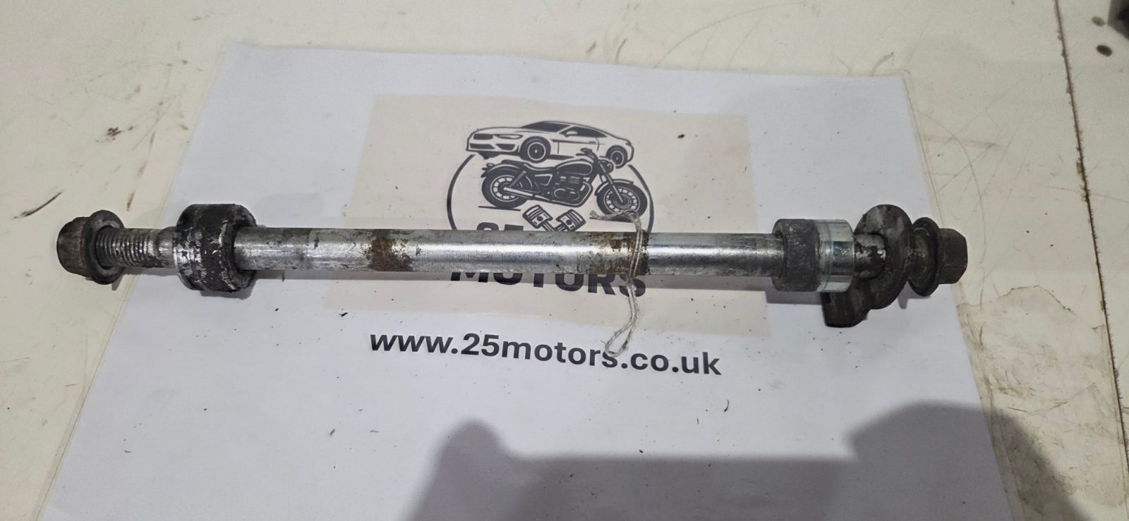 Lexmoto Isca 2025 Rear wheel spindle axle