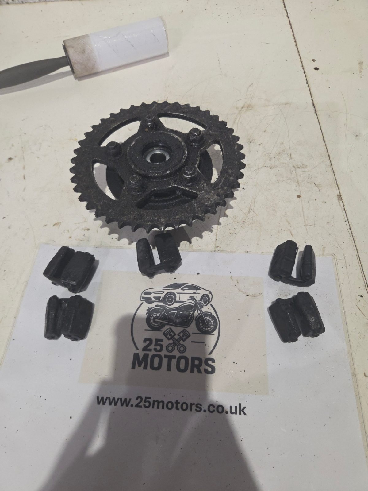 Lexmoto Isca 2025 Rear sprocket with rubbers