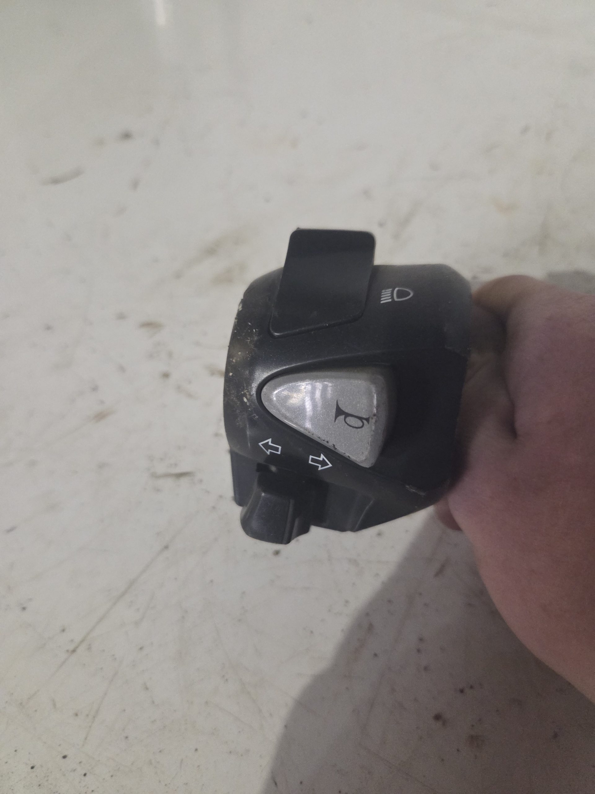 Honda CBF 2019 Left switch gear - Image 4